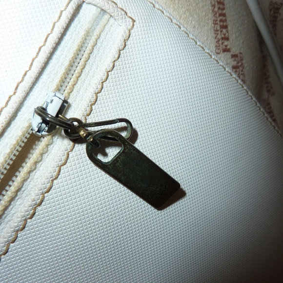 Vintage Ferre Handbag | WHITE with Brown trim Crossbody Messenger Bag-tote 80s - Picture 10 of 14